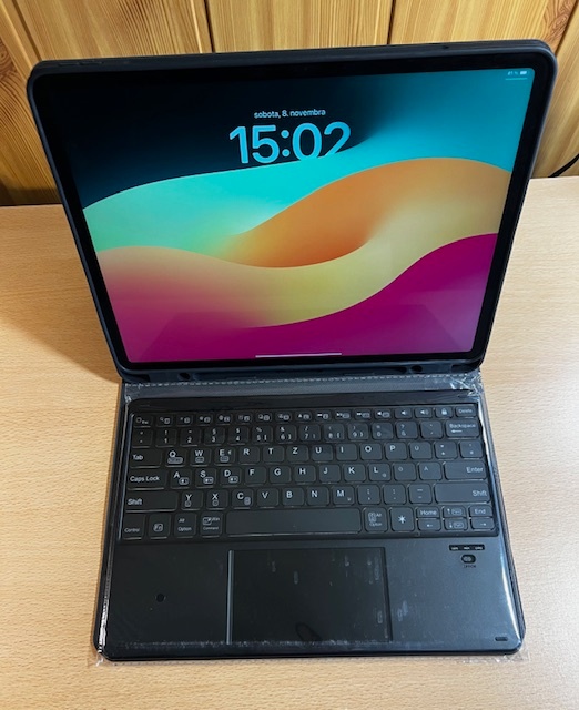 iPad Air 13-inch (M2) 128Gb Wi-Fi + klavesnica ako obal - 13