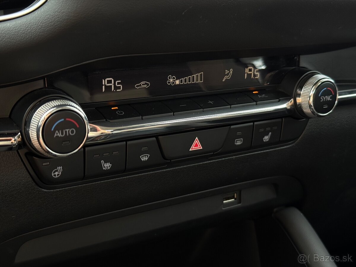 2020 Mazda 3 Sedan 2.0 Skyactiv X180 GT - 13