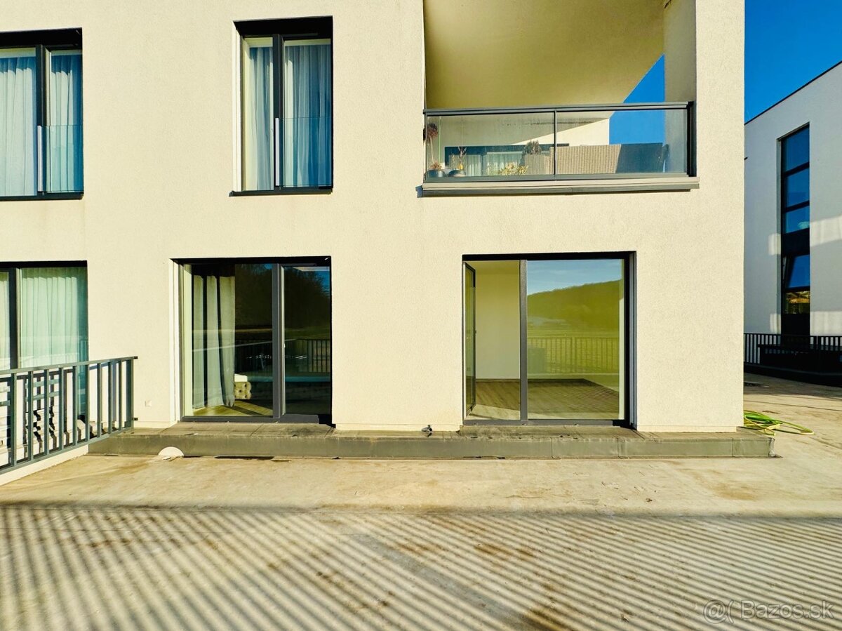 Na predaj moderný 3i byt s veľkou záhradou v novostavbe, BJ - 13