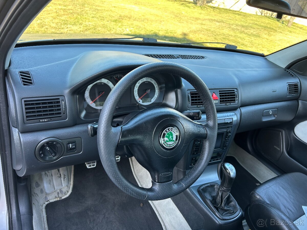 Škoda Octavia 1,8 Turbo RS 132 kW - 13