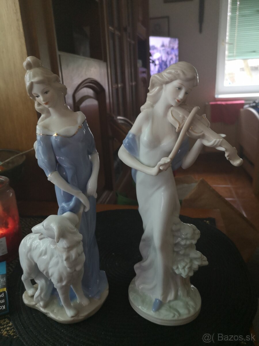 porcelánová soška Dux - 13