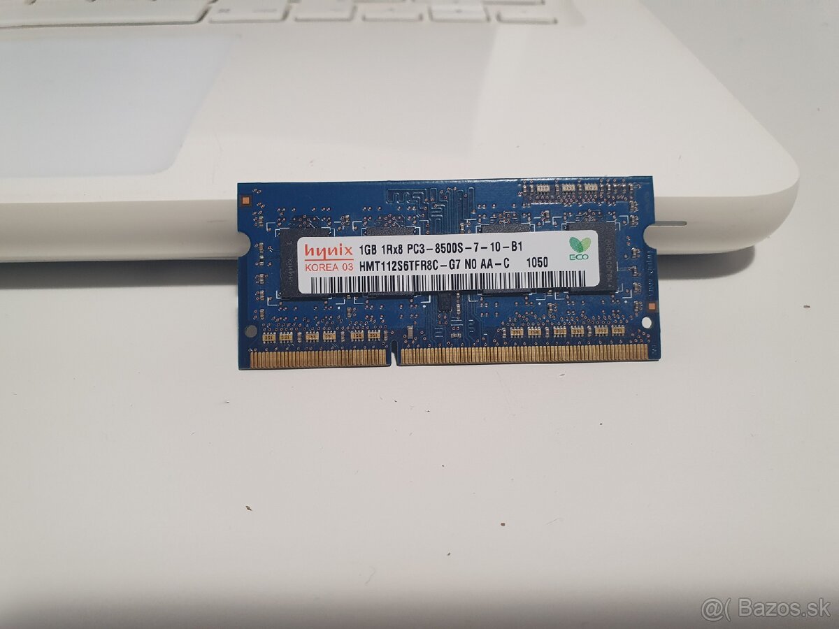 Macbook white polycarbonate plastic unibody 2009 - 13