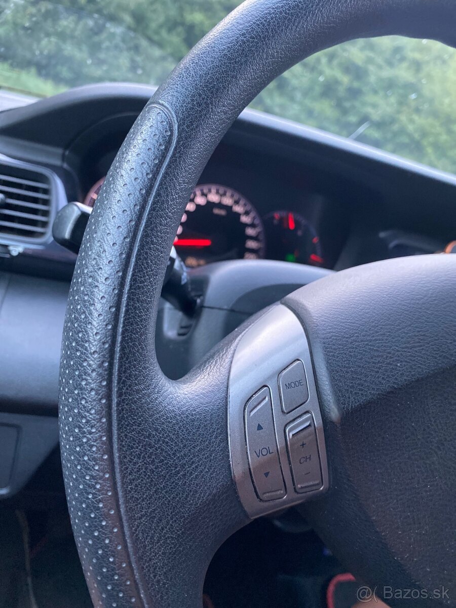 Honda FR-V 1.8 benzin bez hrdze - 13