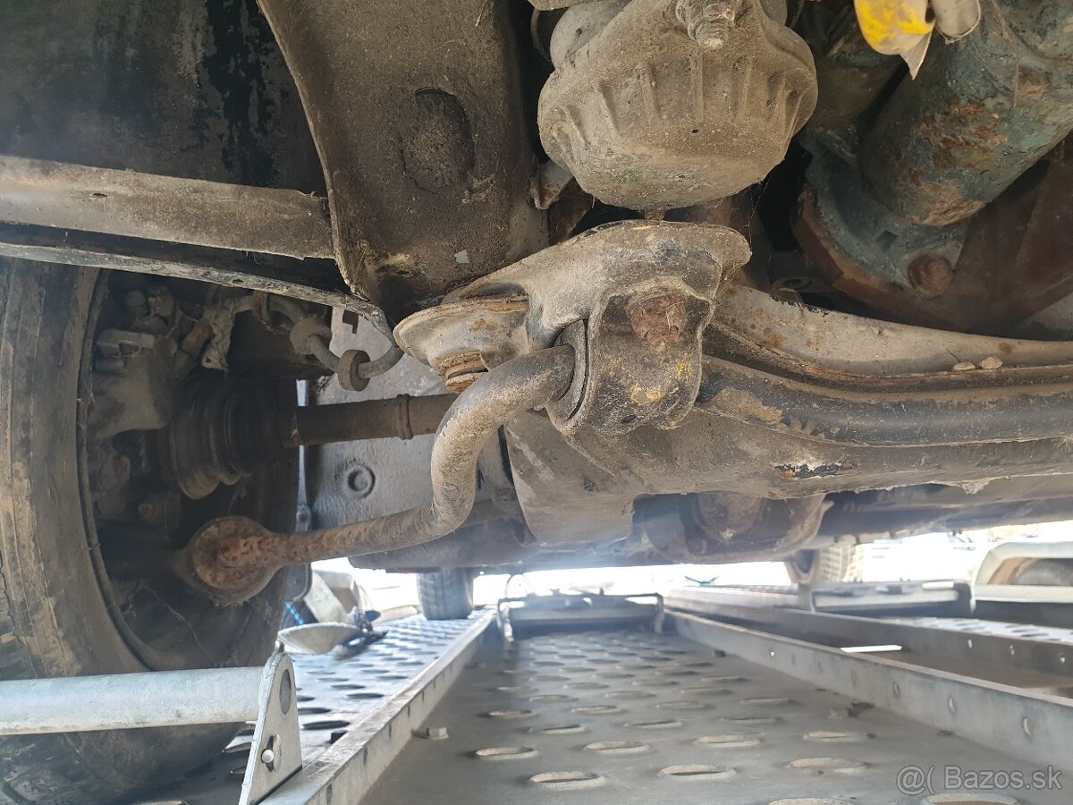 Audi 100 c3 doutník sedan 5V 2.3 benzín - 13