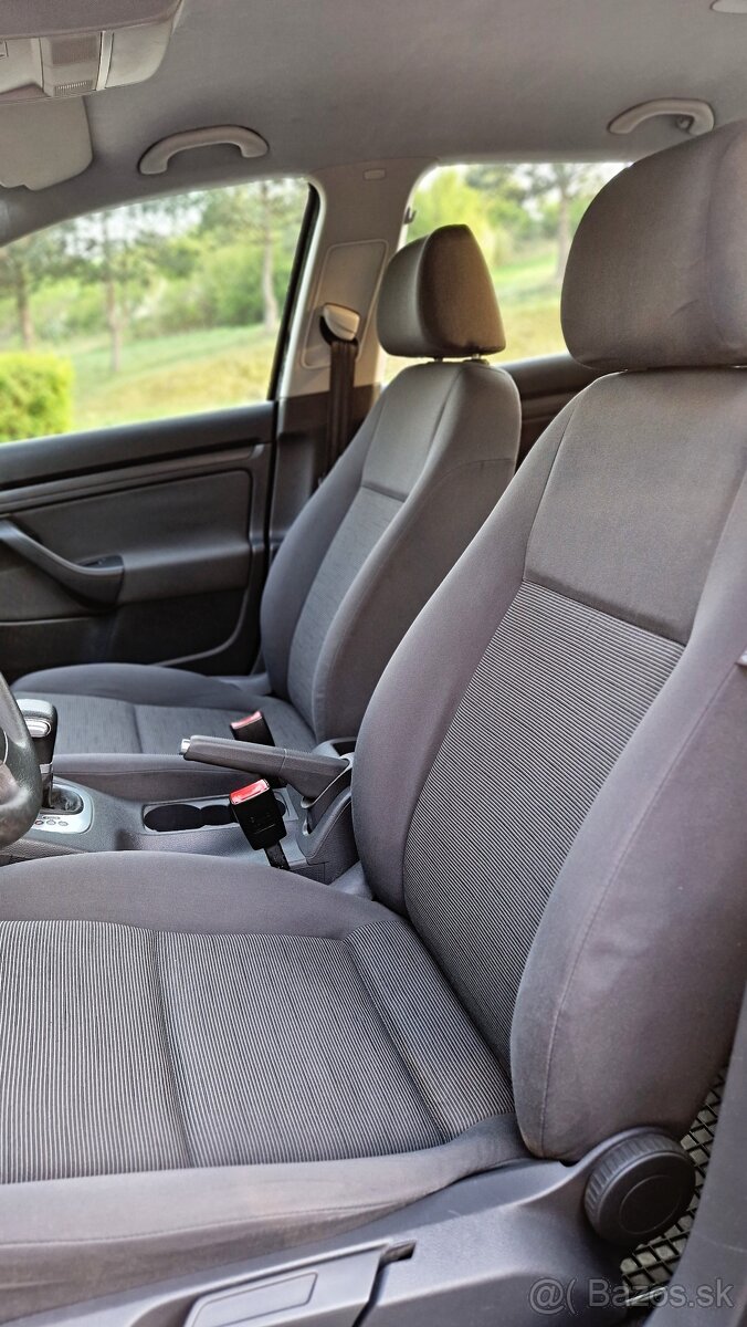 VW GOLF 5 1.6 MPI AUTOMAT - 13
