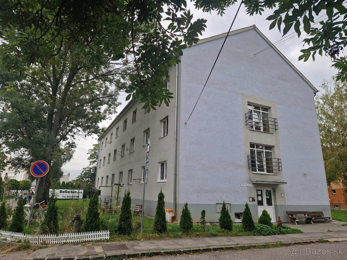 Na predaj 2 izbový byt mesto Nováky. - 13