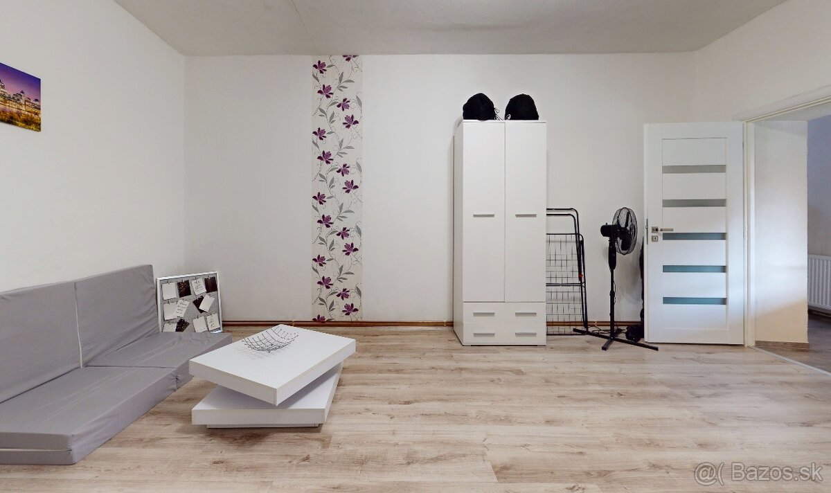 Zrekonštruovaný 4 izbový RD - 20 min od mesta ZVOLEN - 13