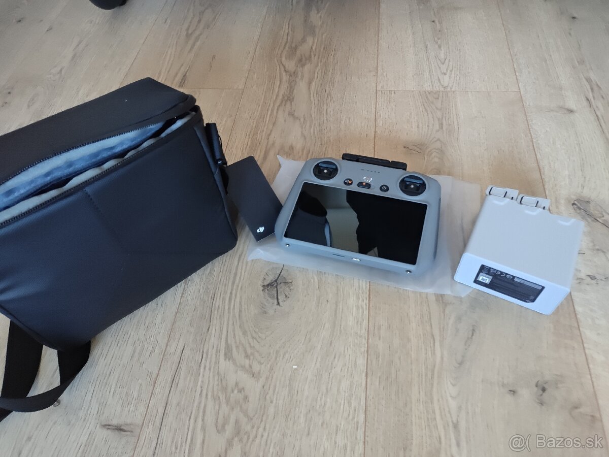 Dji mini 4 pro v fly more combo setu + príslušenstvo - 13