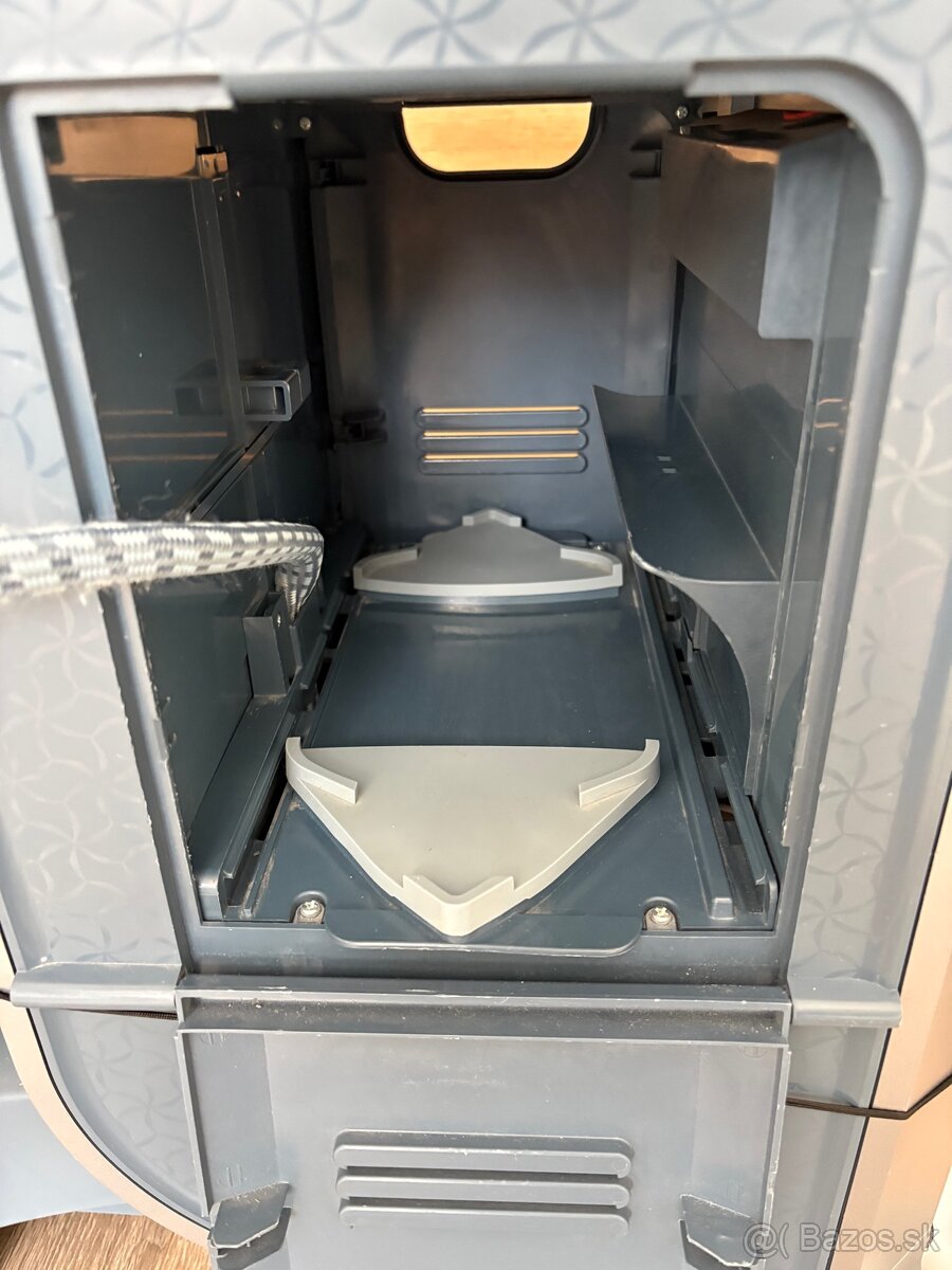 Philips žehliaci systém GC9940 - 13