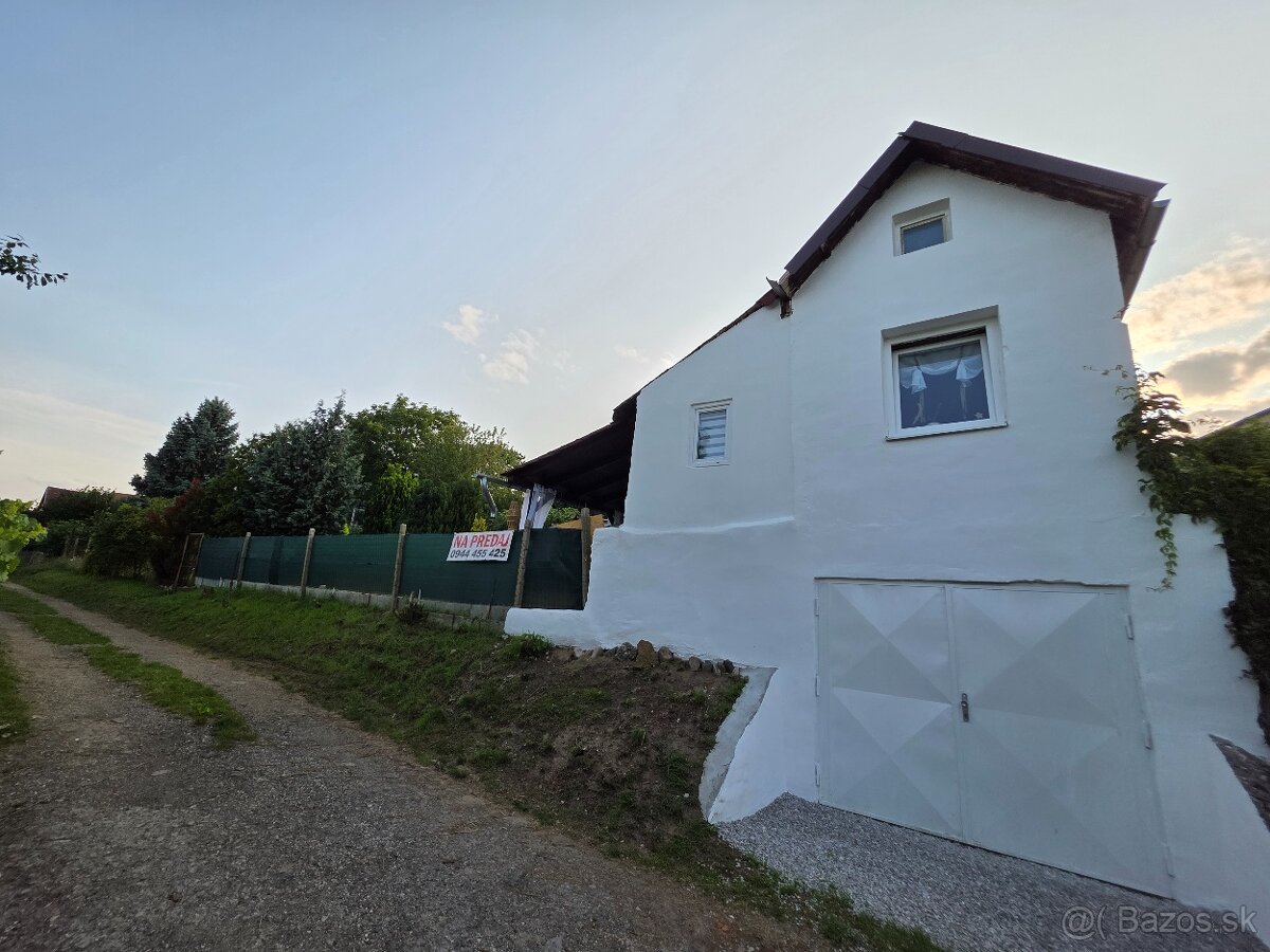 Predám murovanú chatu vhodnú na celoročné bývanie - 13