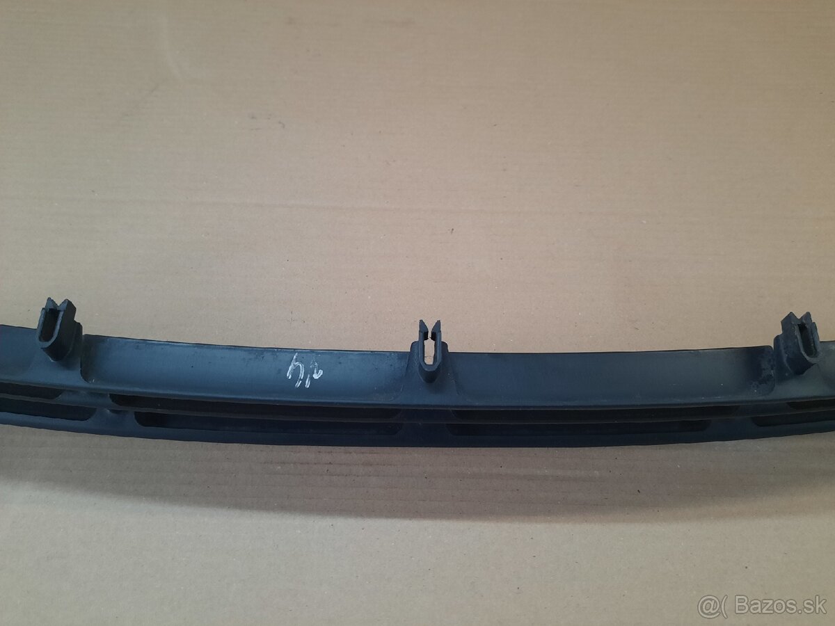 mriežka pred nárazníka Octavia 2 - 13