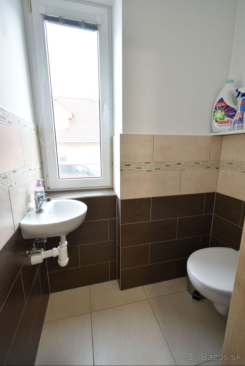 Pezinok: na predaj byt v centre mesta - 13