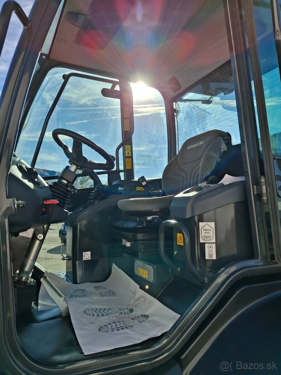 Nakladač Komatsu WA 100M-8 - 13