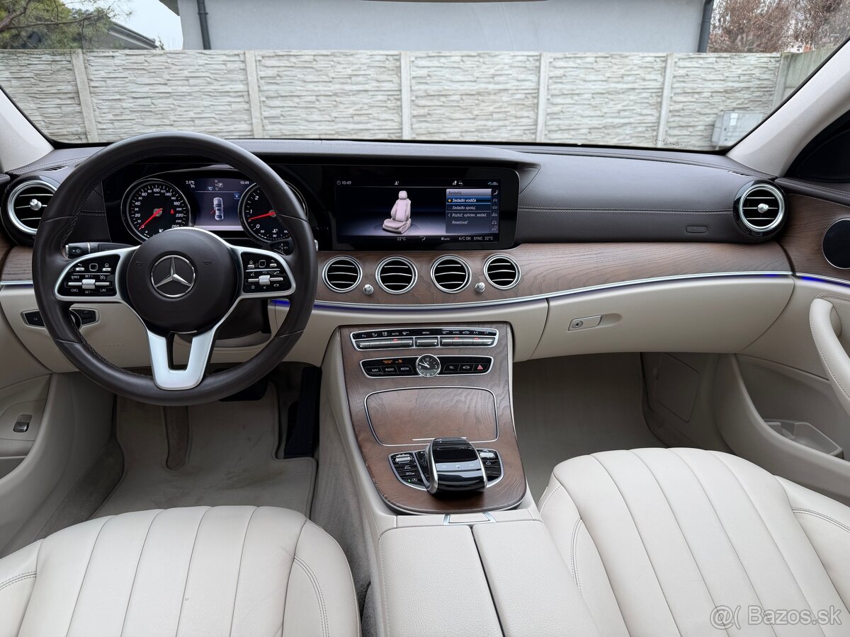 Mercedes Benz sedan E400 D 4Matic - 13