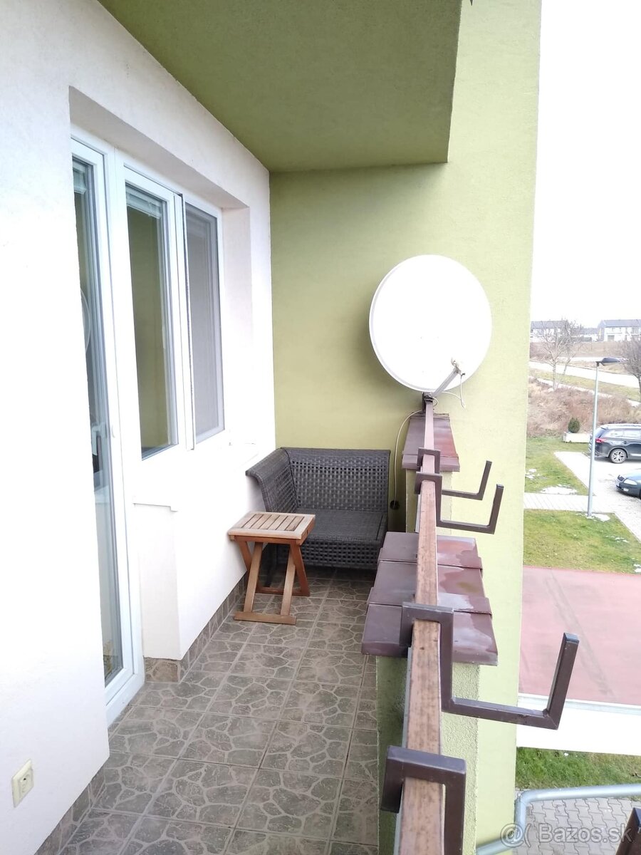 Slnečný 2-izbový byt (54 m²) na prenájom – Hamuliakovo – foto 8