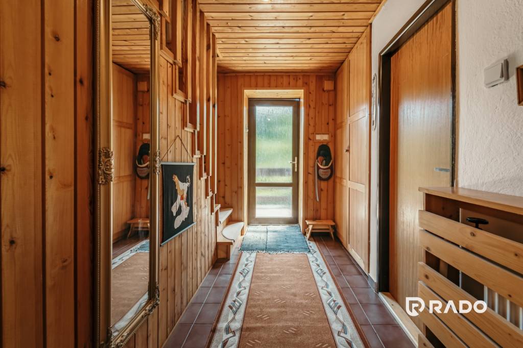 RADO | Dom v krásnom prostredí - cena DOHODOU | Belušské Sla - 13