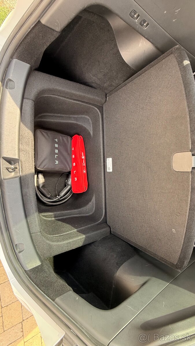 TESLA MODEL Y LR / AWD / 514 PS/ MATRIX/ BIELY INT - 13