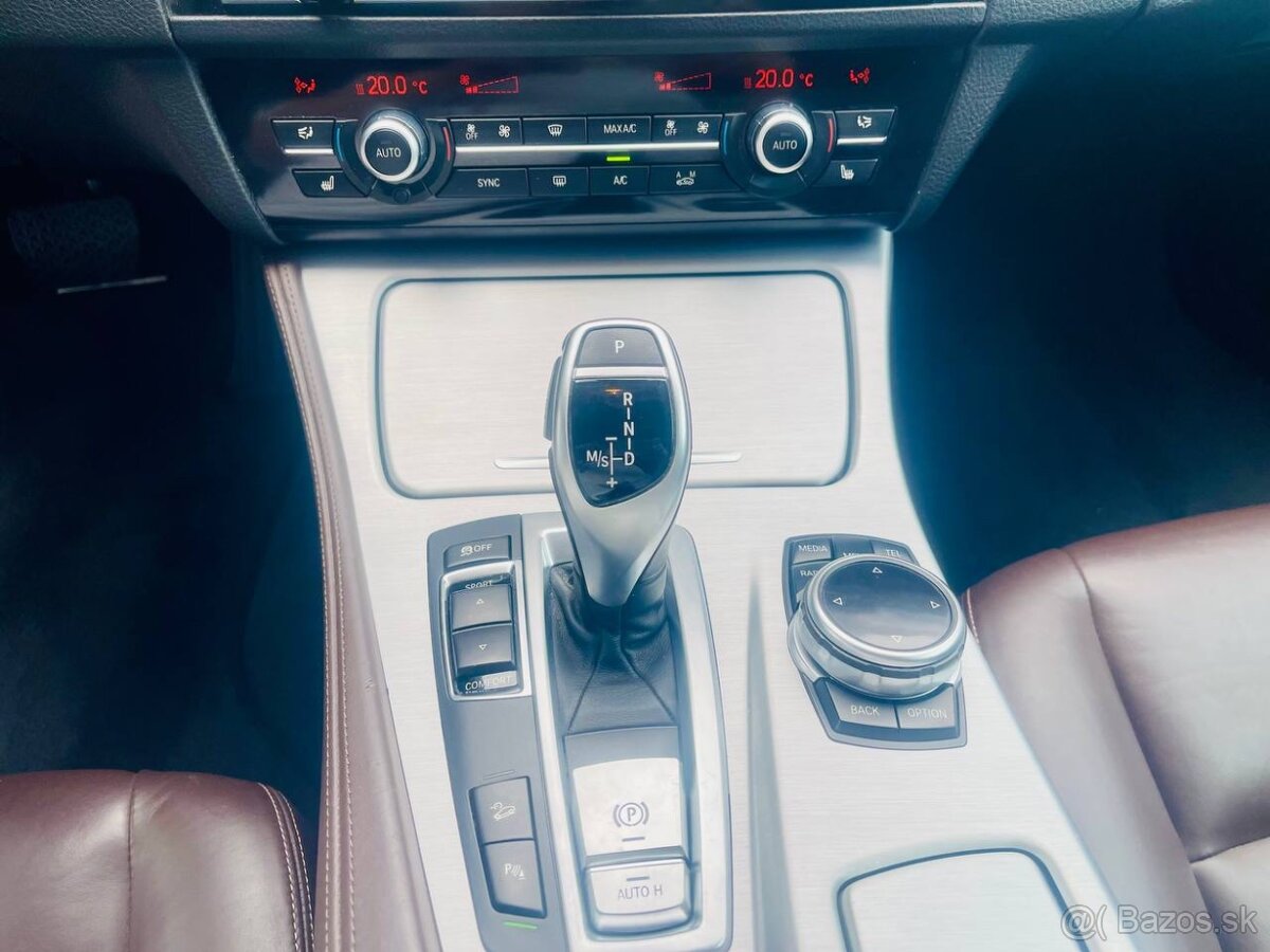 BMW Rad 5 Touring 530d xDrive - 13