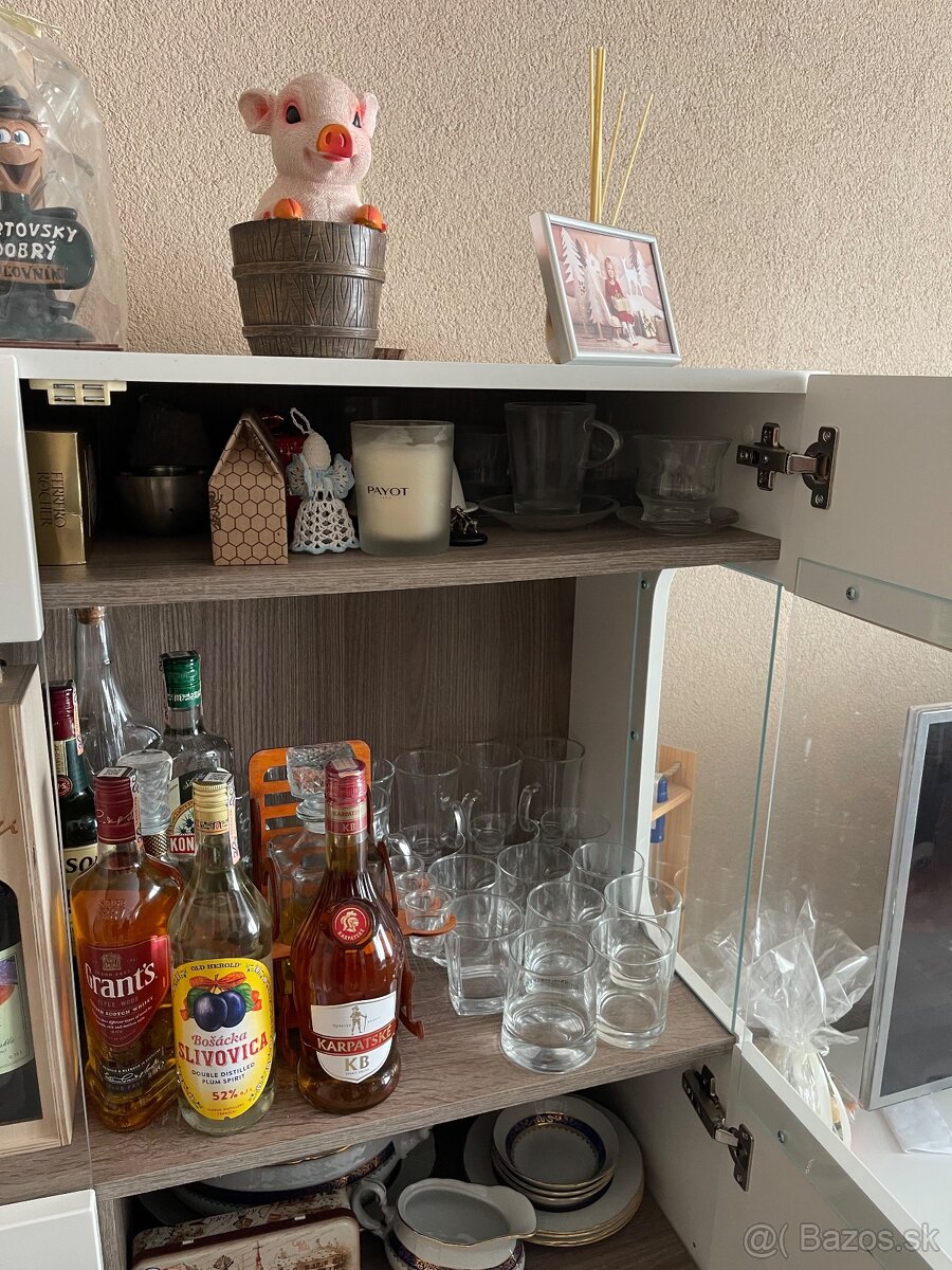 Obývacia stena + stolík - 13