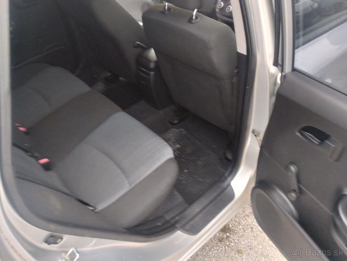 Kia Cee´d 1.4 CVVT L - 13