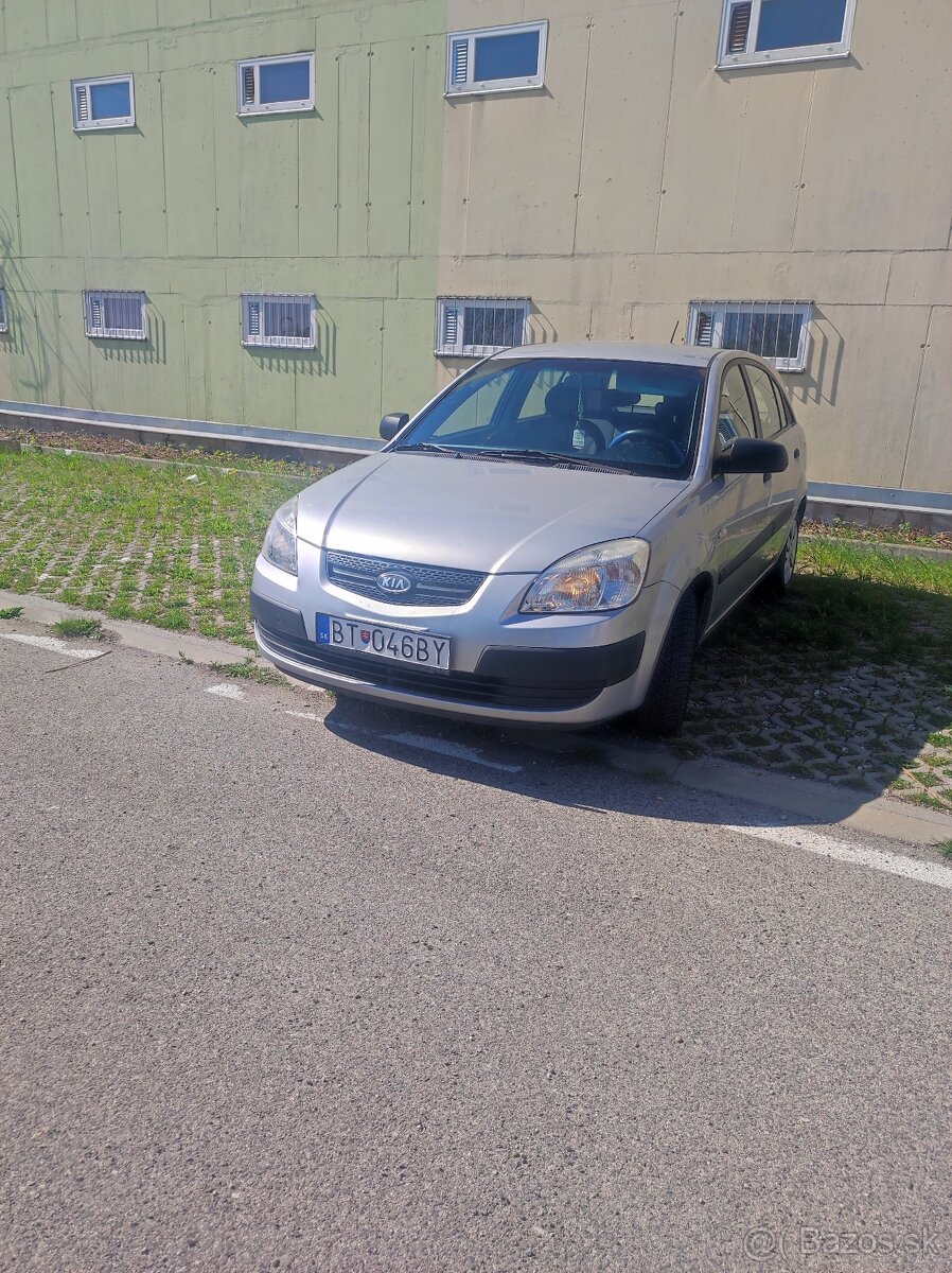 Kia Rio 1.4. 2008 - 13