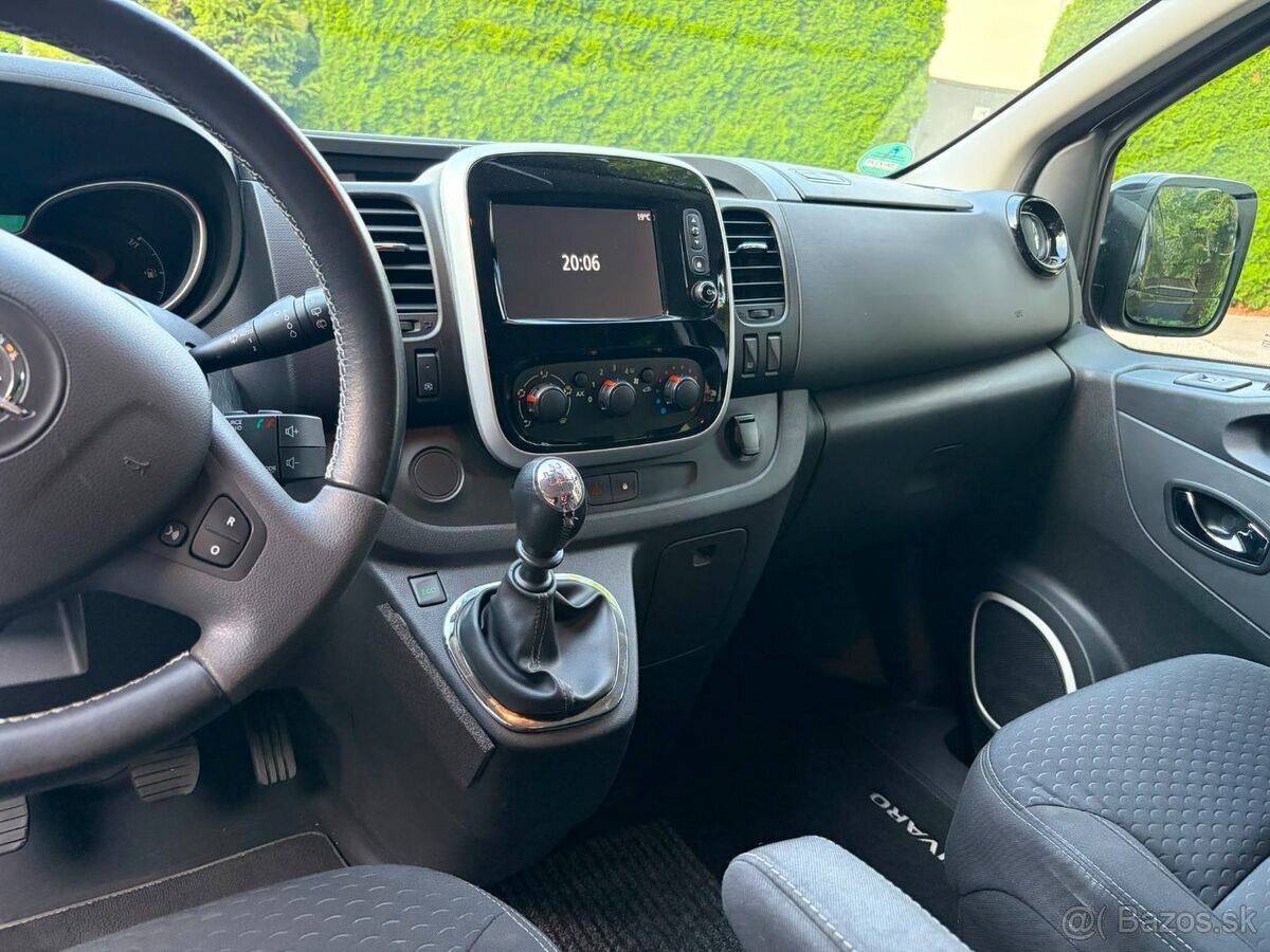 Opel Vivaro, 1.6 CDTI BiTurbo 8MÍST - 13