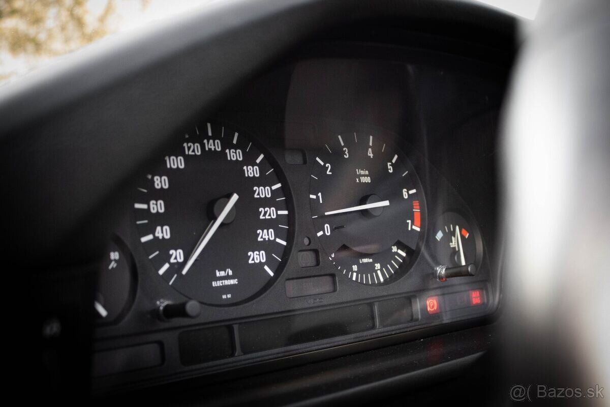 BMW 530i V8 160kw Touring E34 - 13