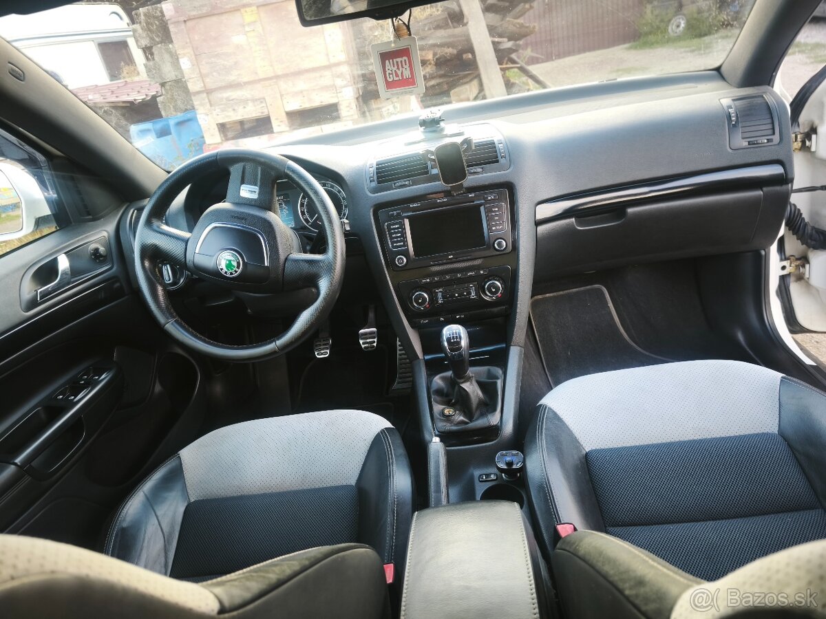 Octavia 2 Rs - 13