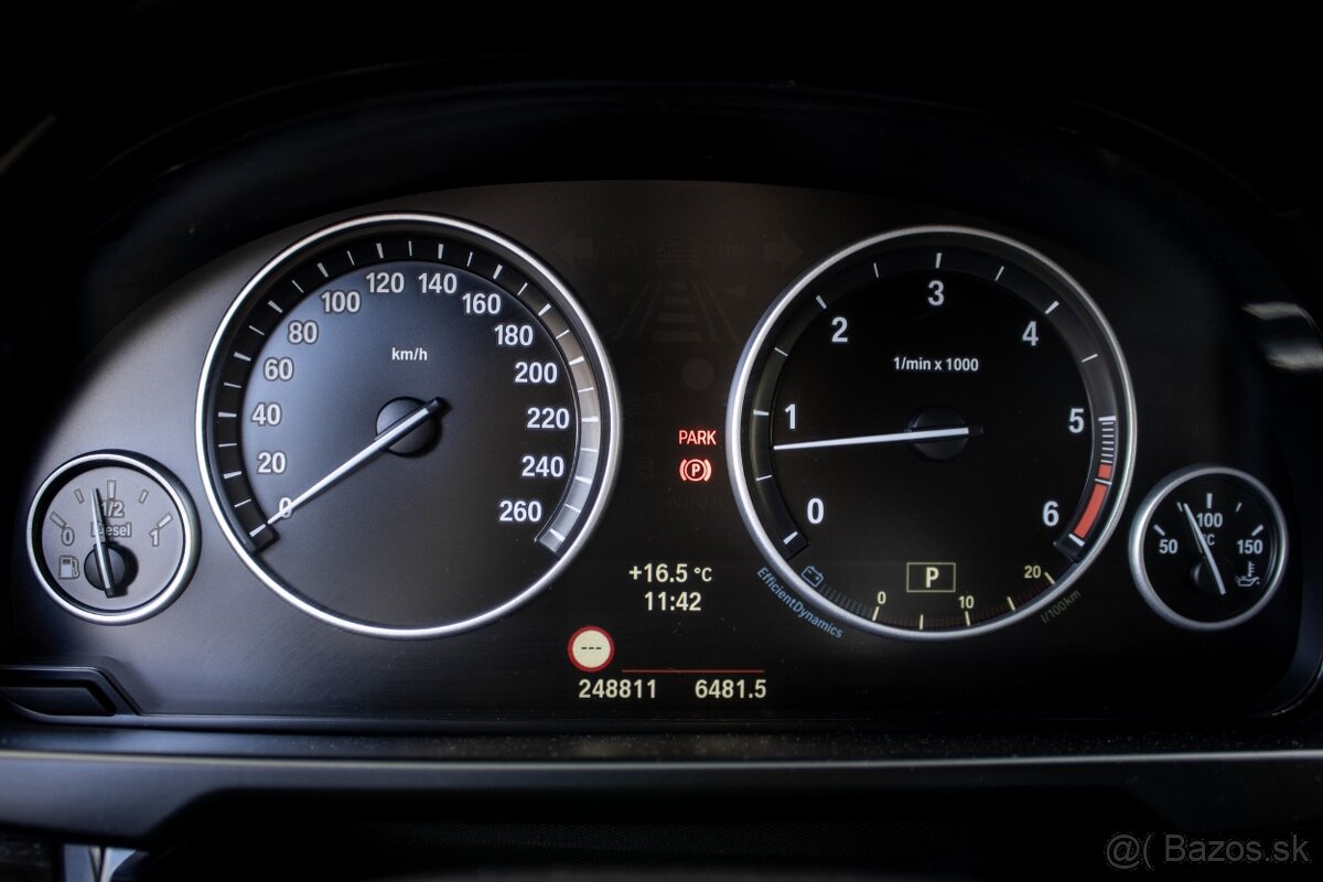 BMW X5 xDrive40d A/T - 13