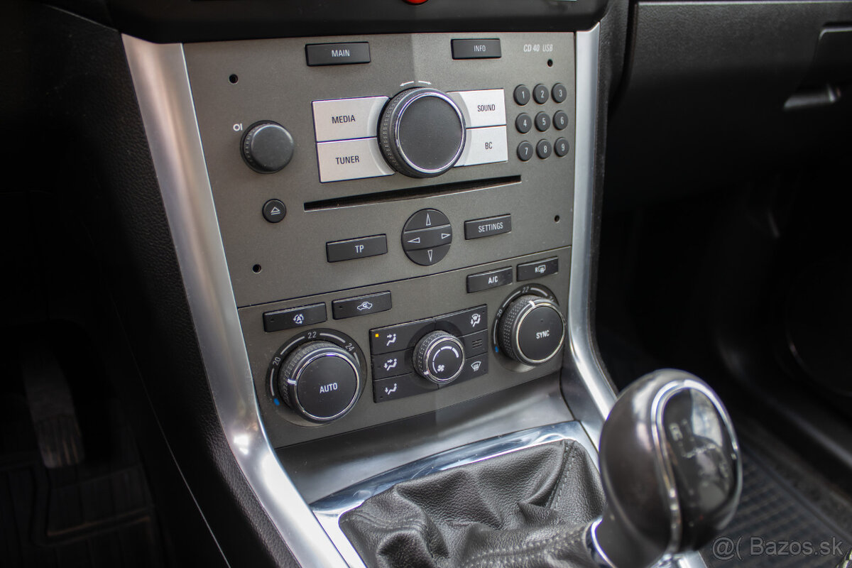 Opel Antara 2.2 CDTi - 13