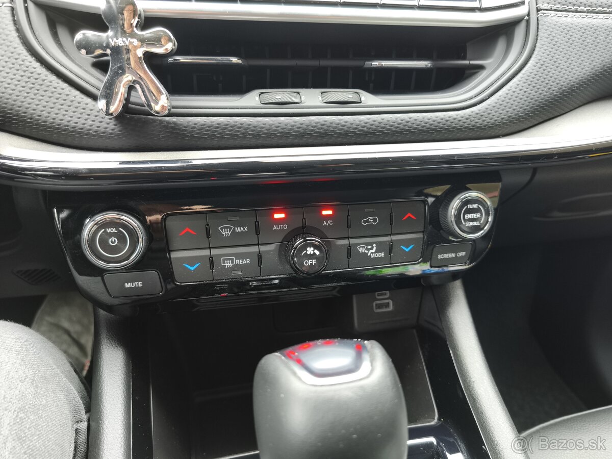 Predám Jeep Compass - 13