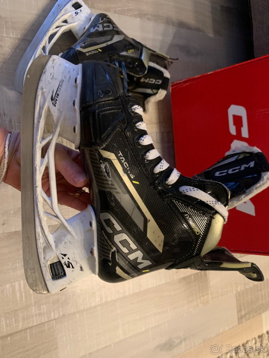 Korčule CCM Tacks AS-590 size 4 - 13