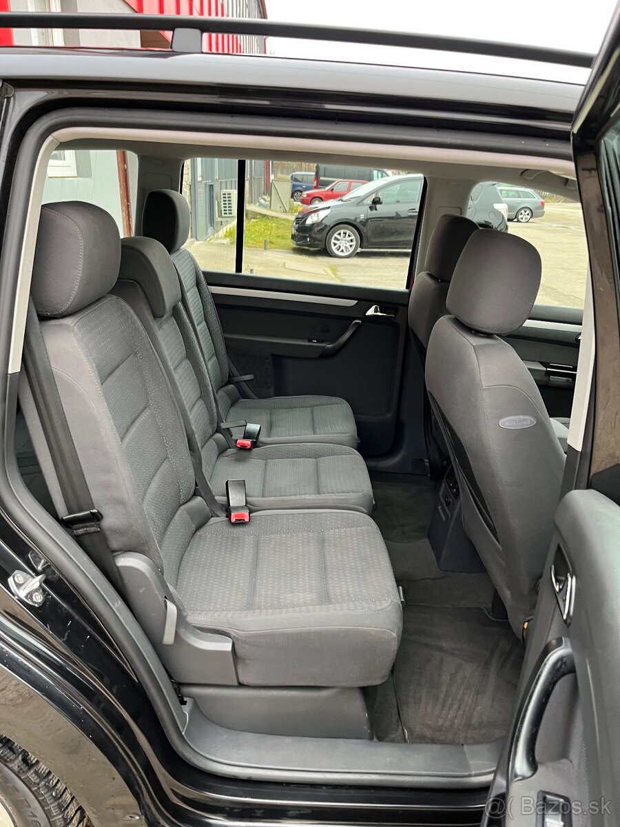 Volkswagen Touran 1.9 TDI TrendLine = 77kW BKC, 7 Miest = - 13