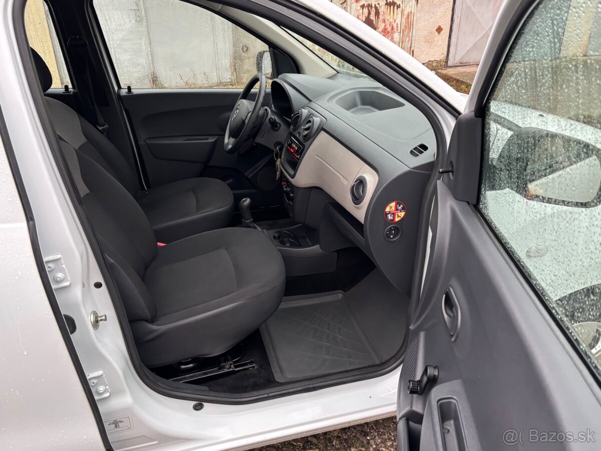 Dacia Lodgy 1.6i - 13