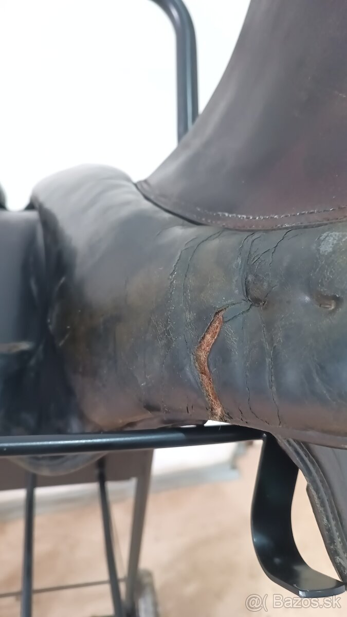 Kožené skokové sedlo KENT LEATHER (Made in England) – 17,5" - 13