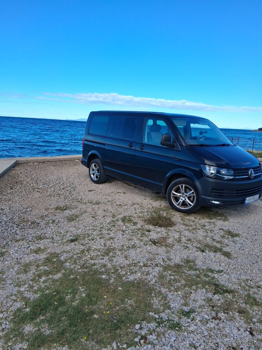 Predám mikrobus multivan VW T5 - 13