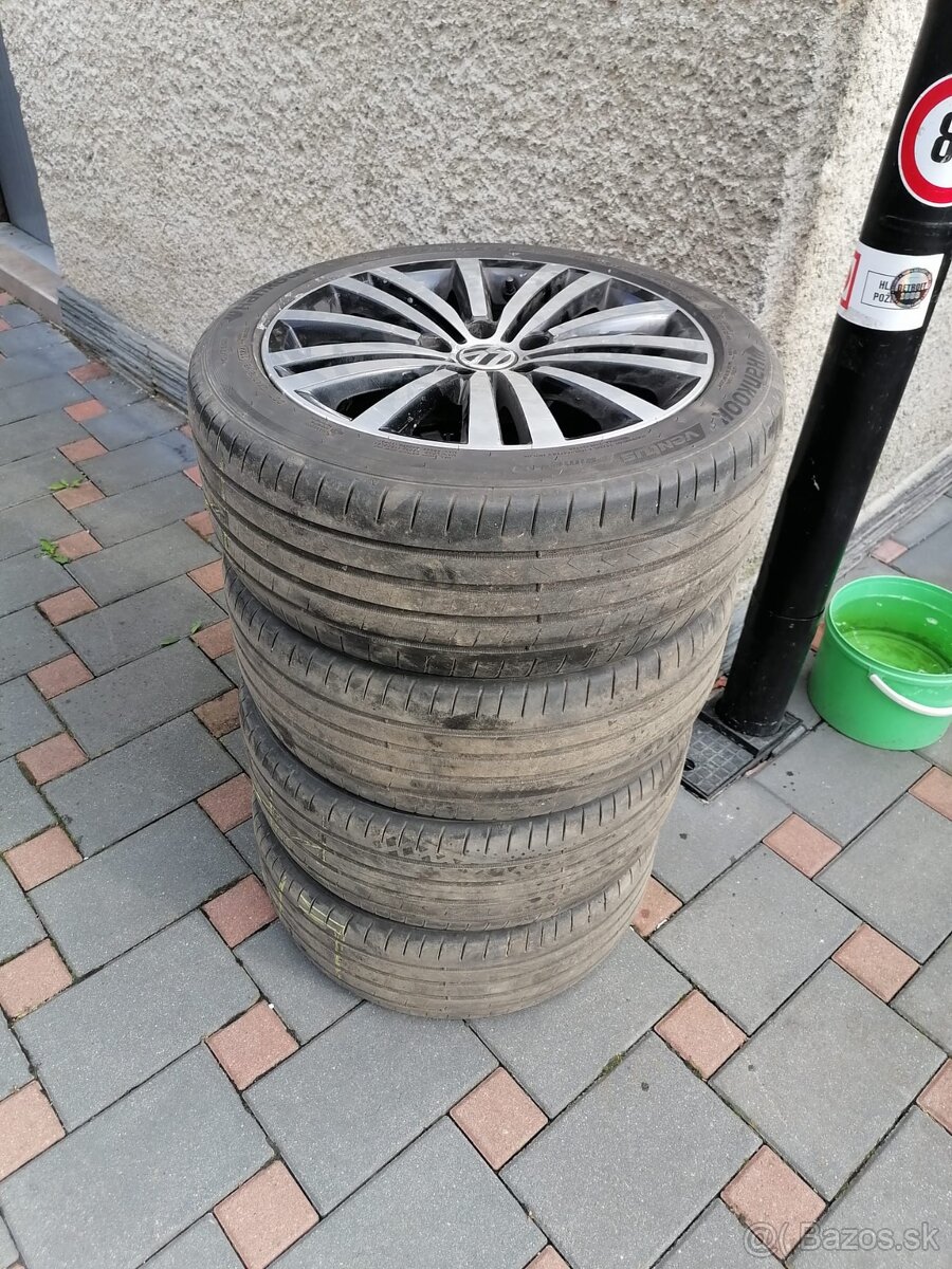 5x112 R17 235/45 R17 - 13