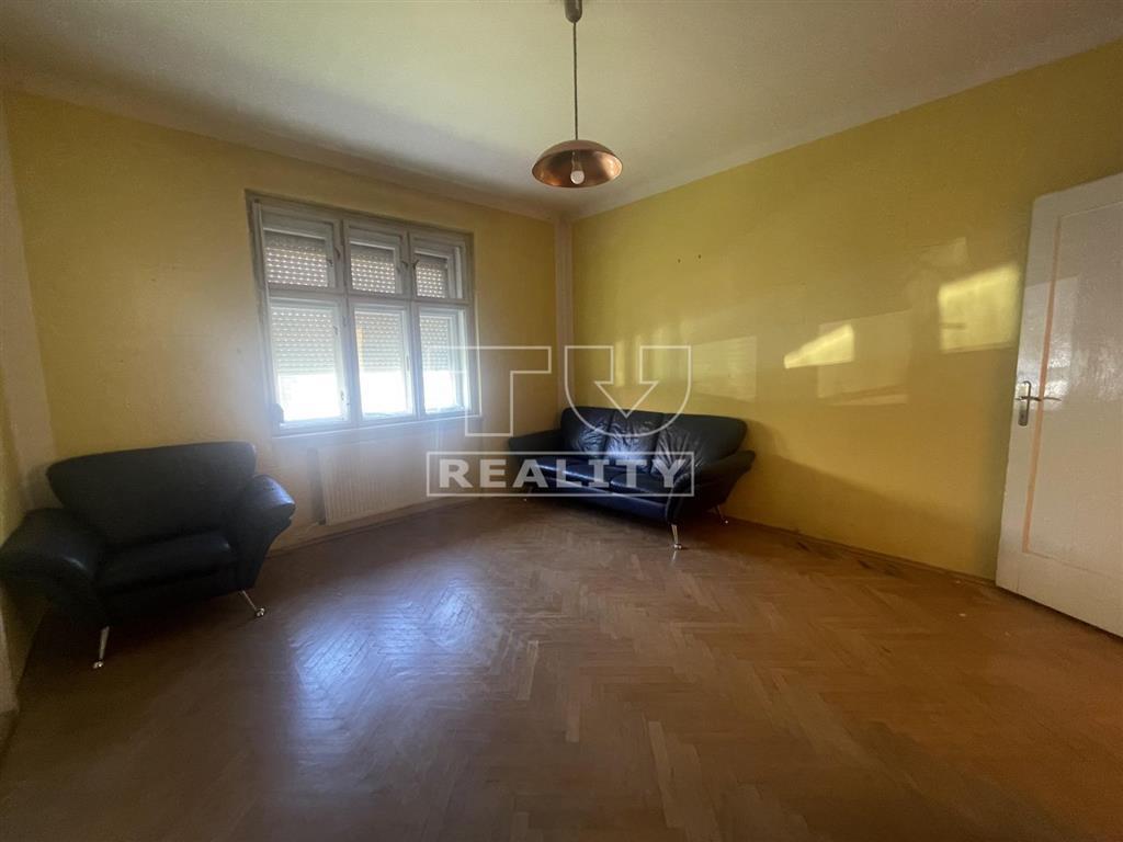 Na predaj:Rodinný dom s potenciálom v obľúbenej časti... - 13