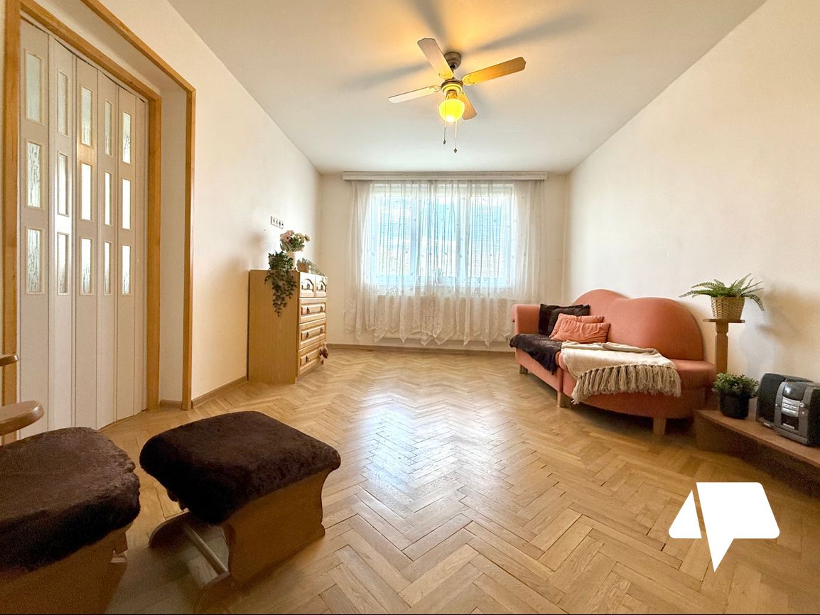 Prenájom, 2 izbový byt s balkónom -skvelá lokalita, Zlaté Mo - 13