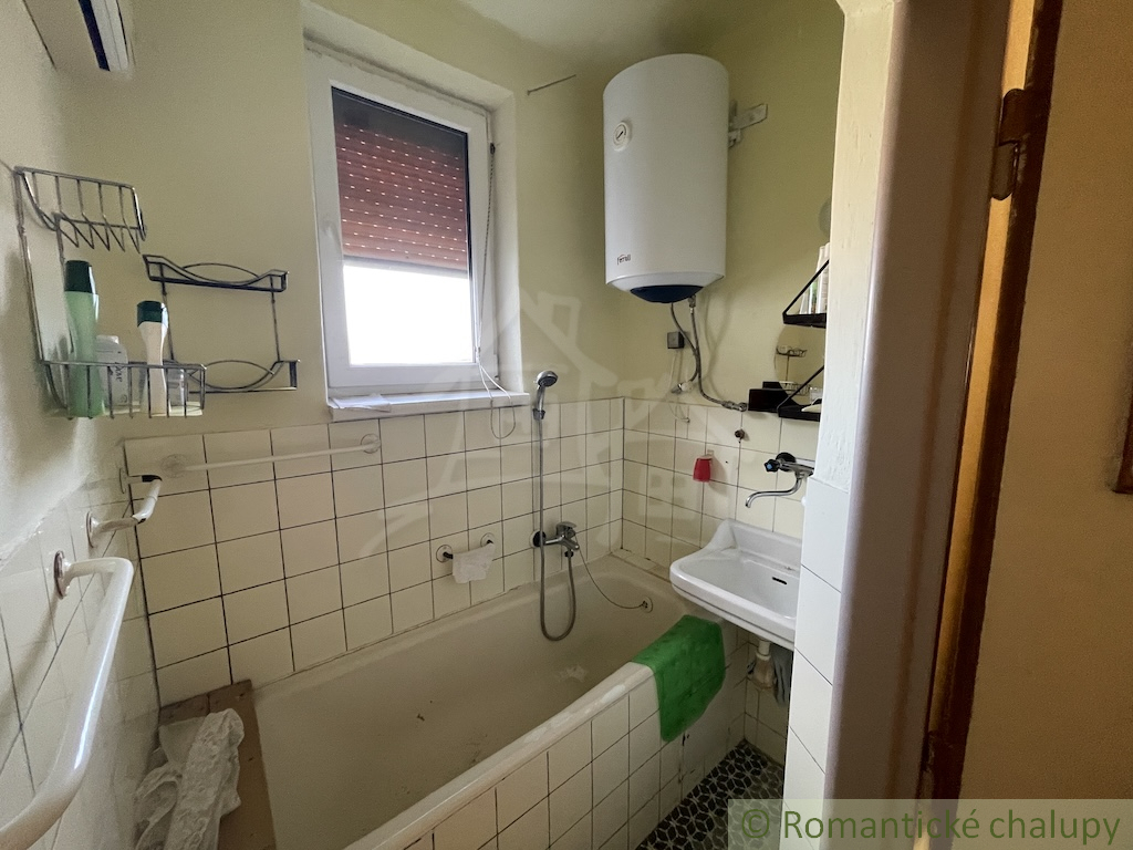 Päťizbový rodinný dom s garážou v Tvrdošovciach - 13