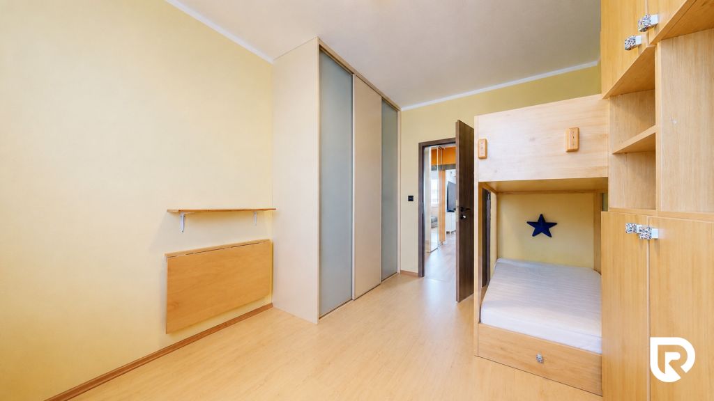 RADO | 3-izbový byt 70m2 + loggia 3m2 | Eisnerova - 13