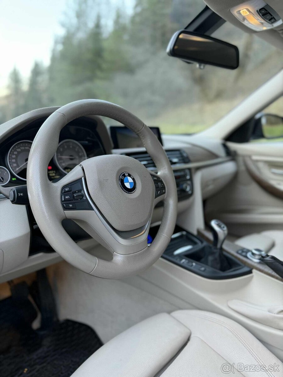 BMW 328i xDrive - 13