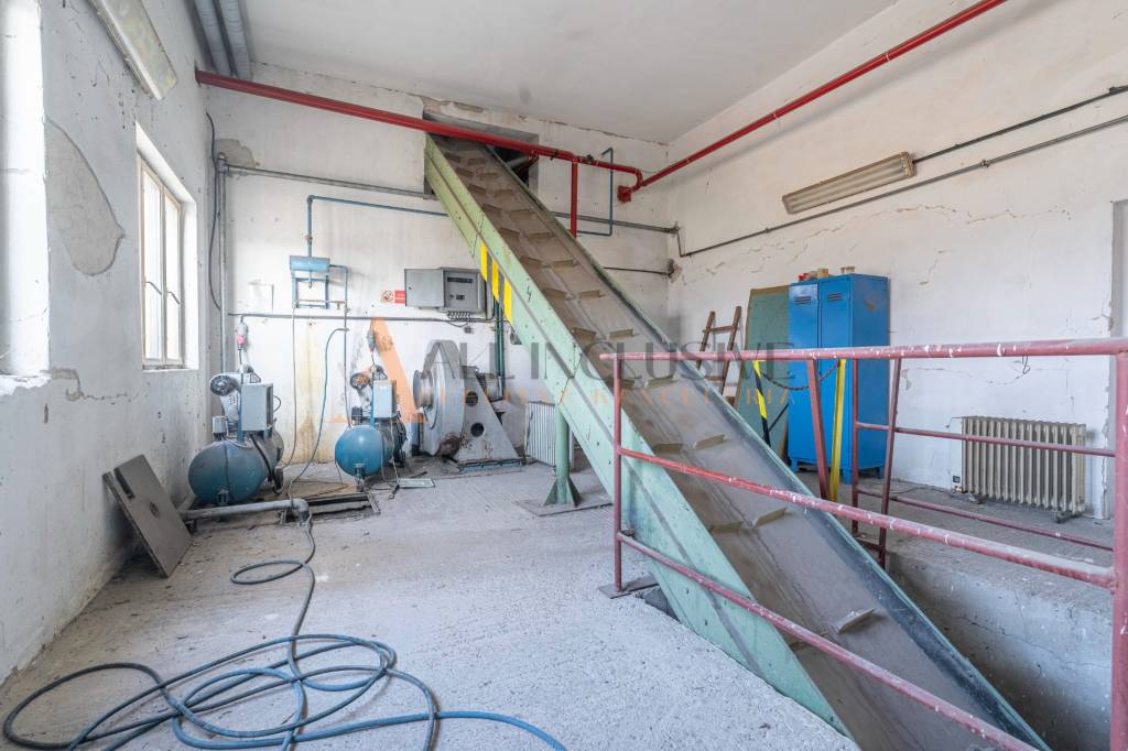 ALL INCLUSIVE l NA PRENÁJOM PRIEMYSEĽNÝ OBJEKT - AREÁL, TOPO - 13