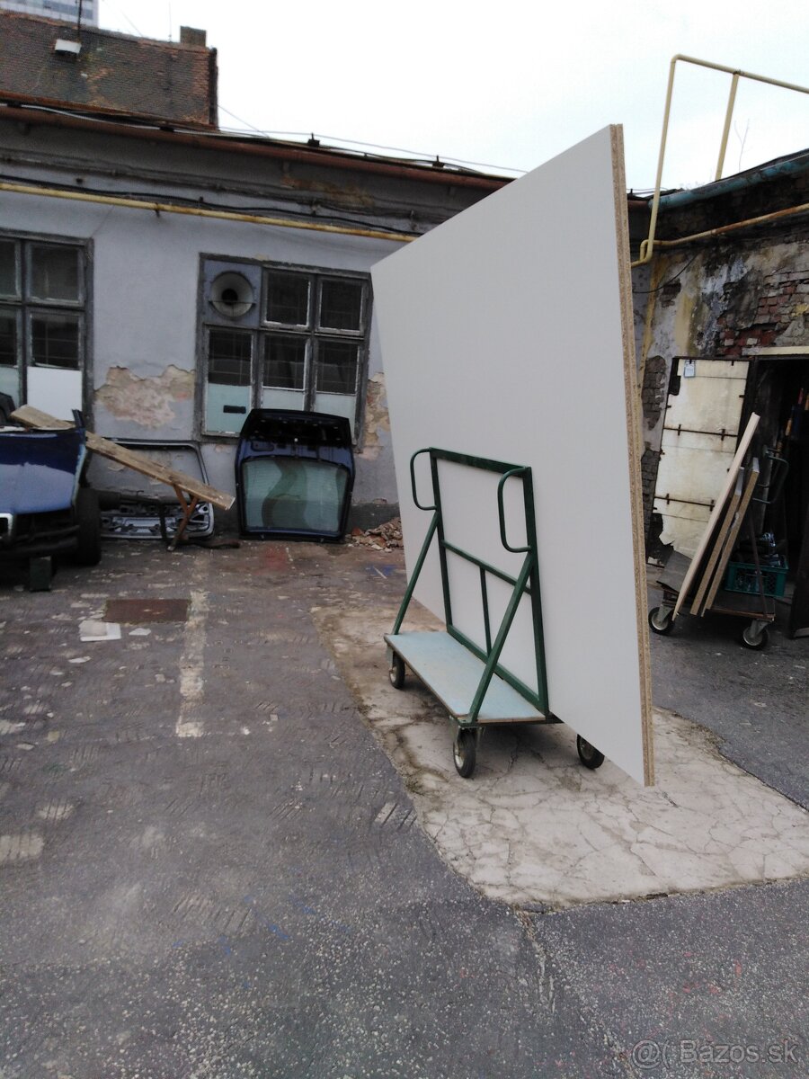 Predam vozík na prepravu sadrokartonu. - 13