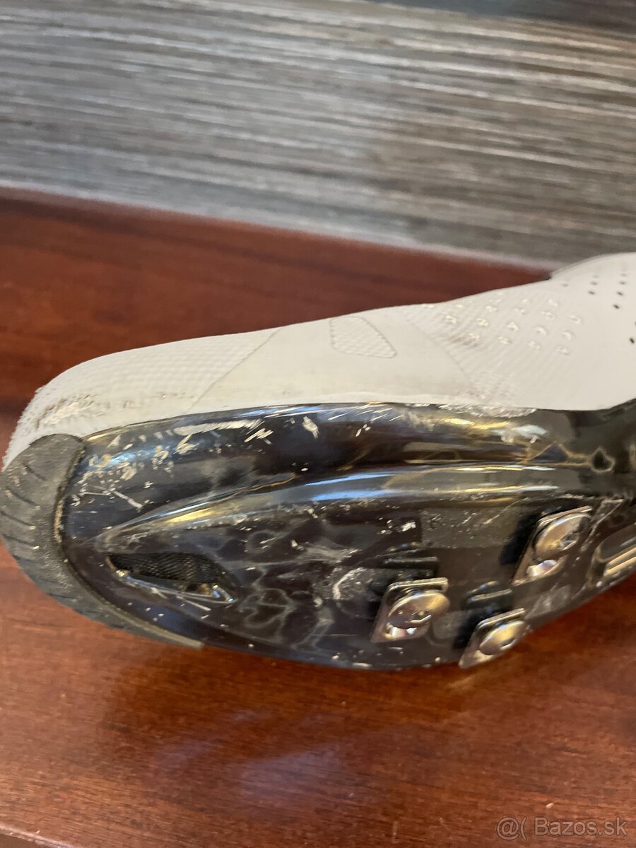 Top cyklo tretry - Specialized - 13