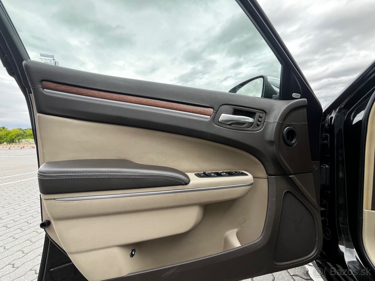 Lancia Thema 3.0, Chrysler 300C,176 kw, Automat - 13