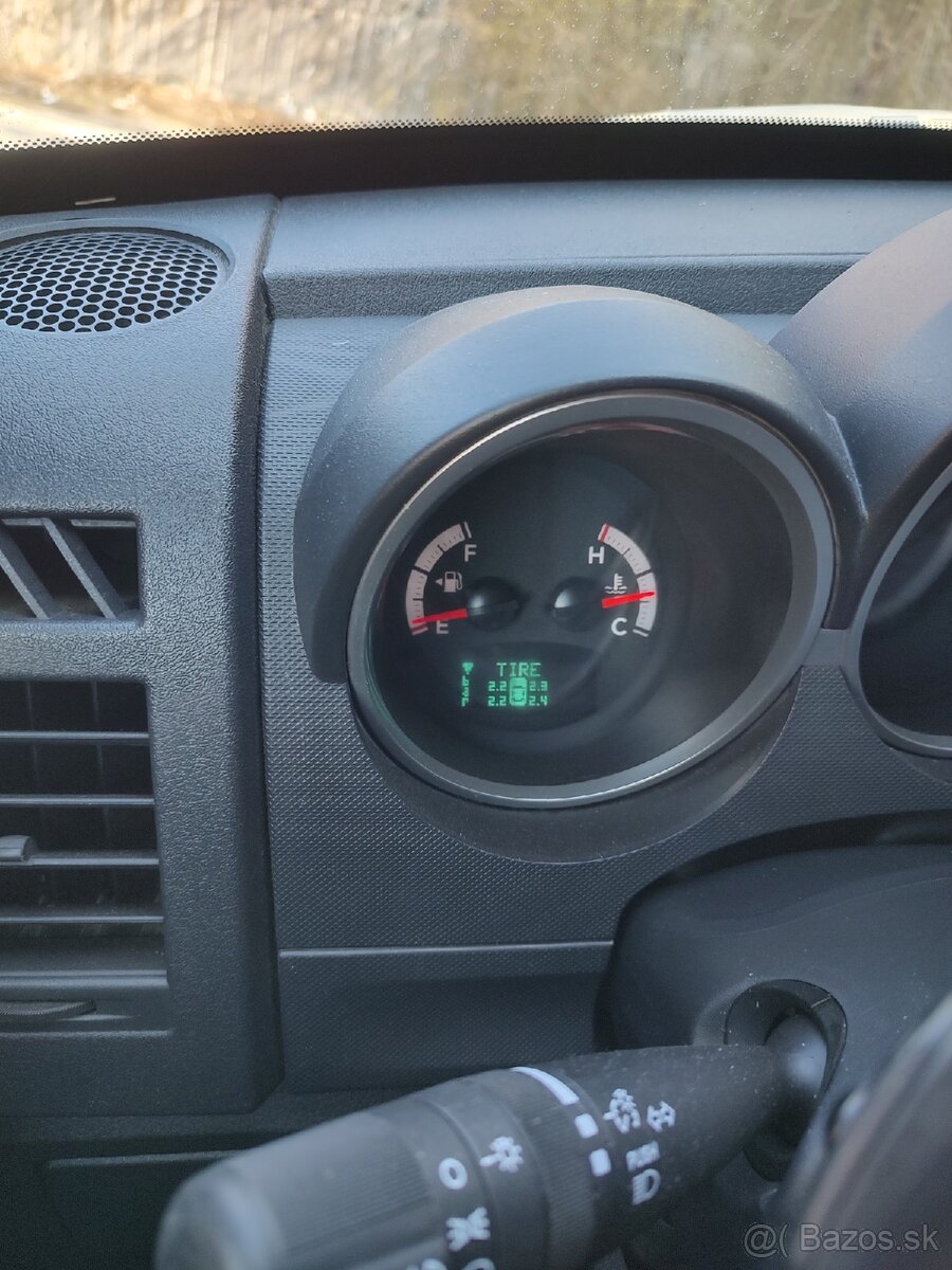 Dodge Nitro 2.8 CRD - 13