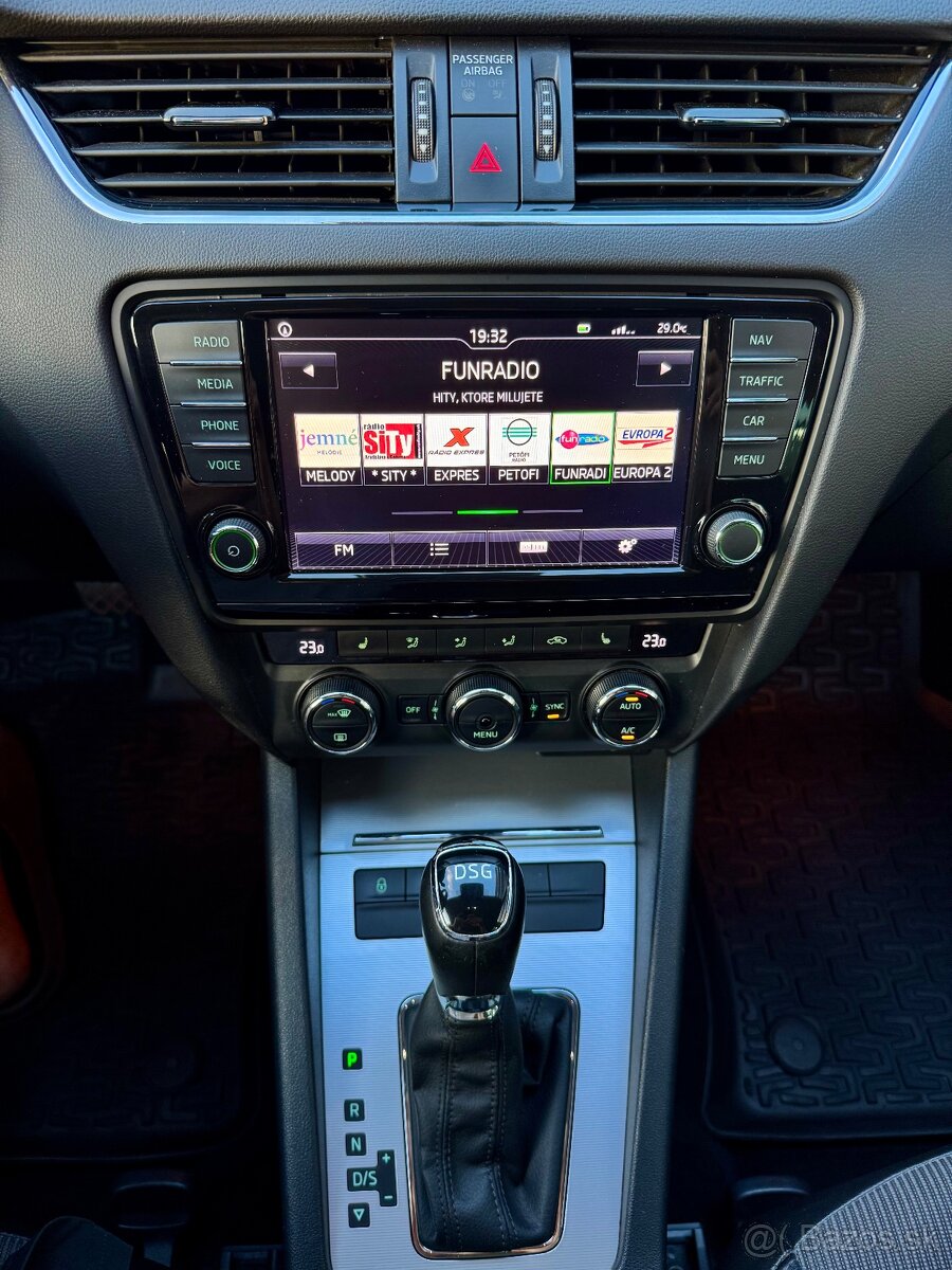 Škoda Octavia 3 2.0 TDI STYLE - 13