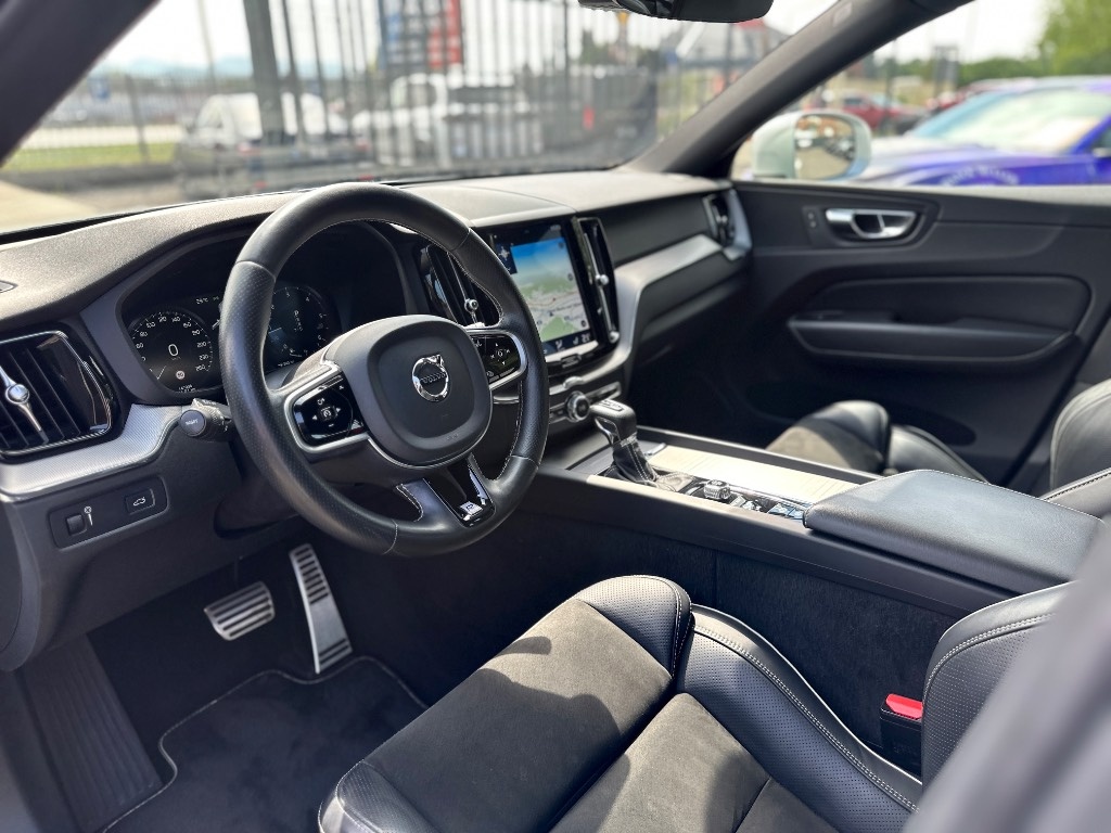 Volvo XC60 D4 R-Design AWD A/T - 13
