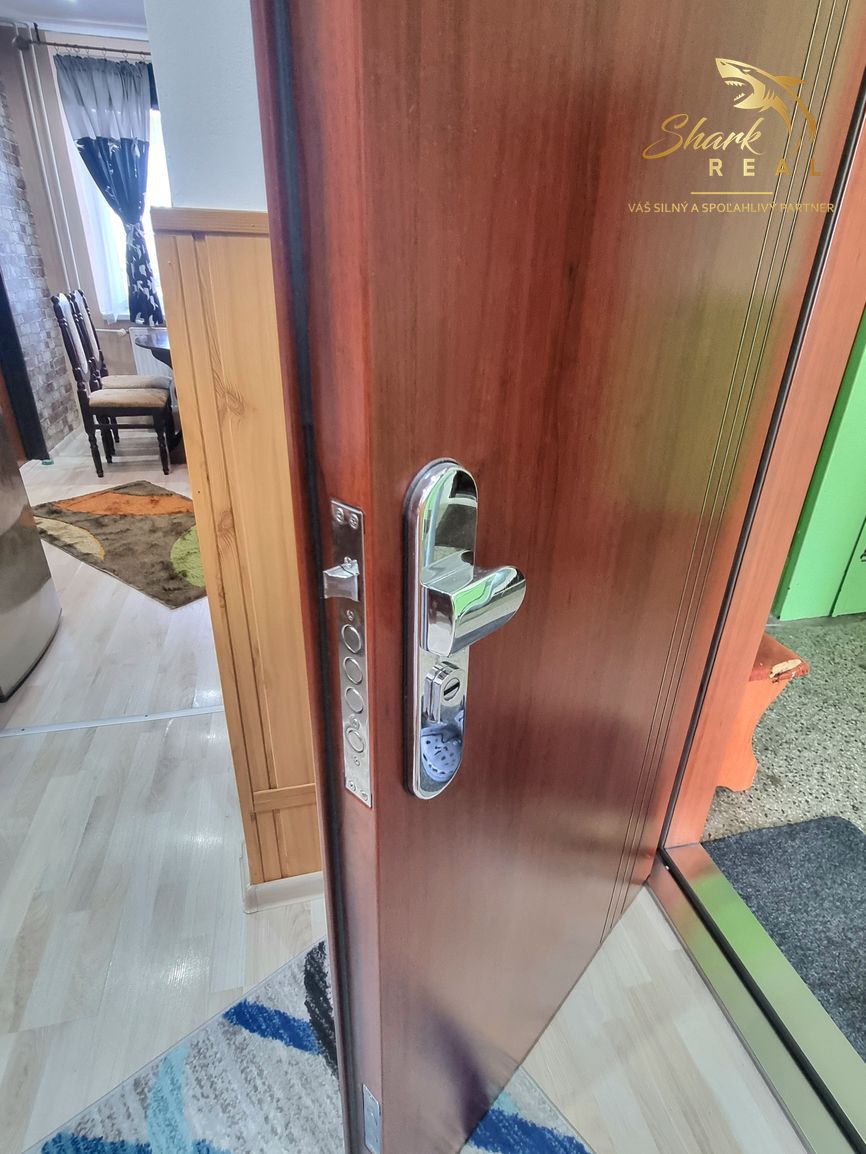 Na predaj 3-izbový byt zariadený Ihneď k nasťahovaniu - 13